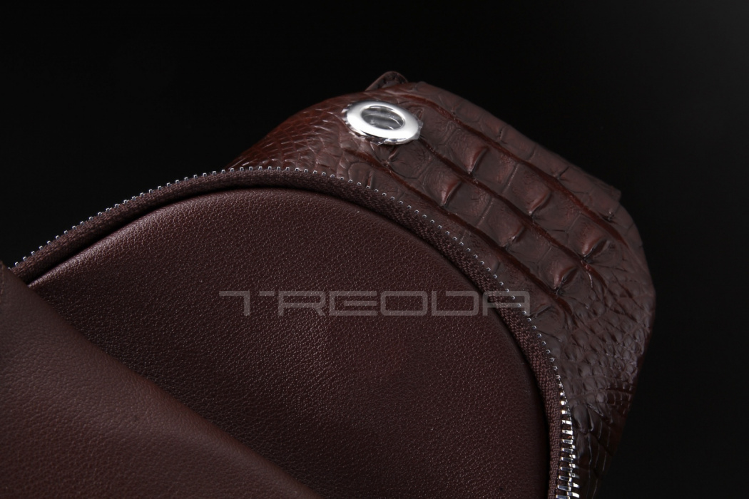 Сумка-слинг из кожи крокодила